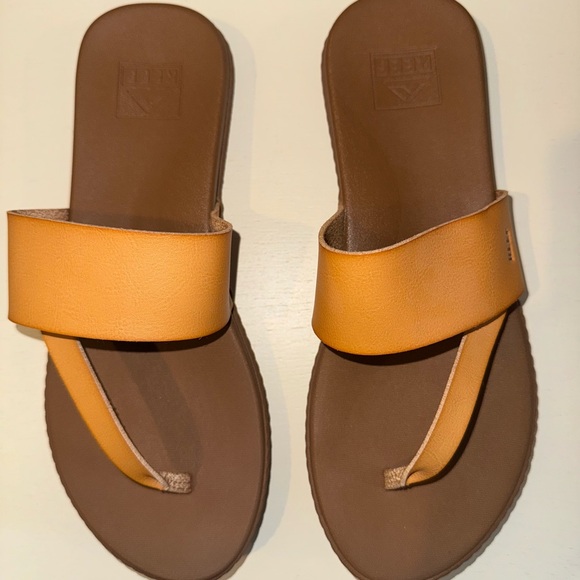 Reef Brown and Orange Sandals - Picture 3 of 4